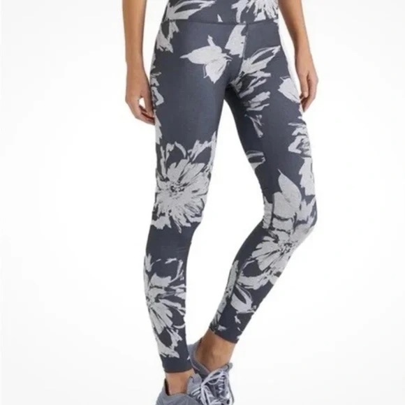 VUORI Clean Elevation Leggings Womens Size S Charcoal Gray Big Flower - Picture 1 of 7